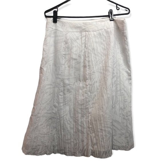 Laura White Skirt With Leaves Pattern Size 10 - Picture 2 of 10